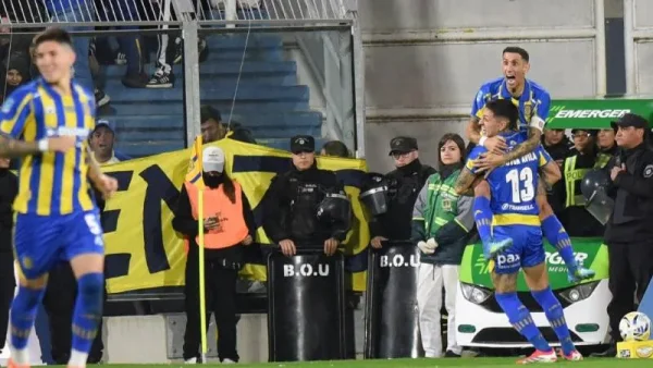 La respuesta de Di Mar&iacute;a a los dichos de Milito: &laquo;molesta ver ganar a los equipos del interior&raquo;